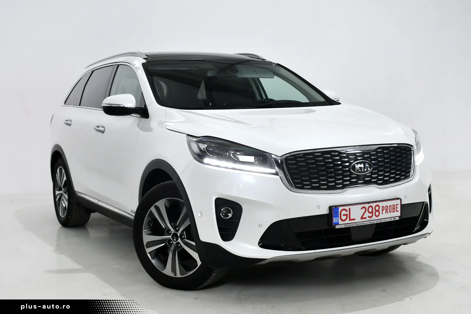 Kia Sorento - Platinum - 200 cp - Aut - 4x4 5 LOCURI