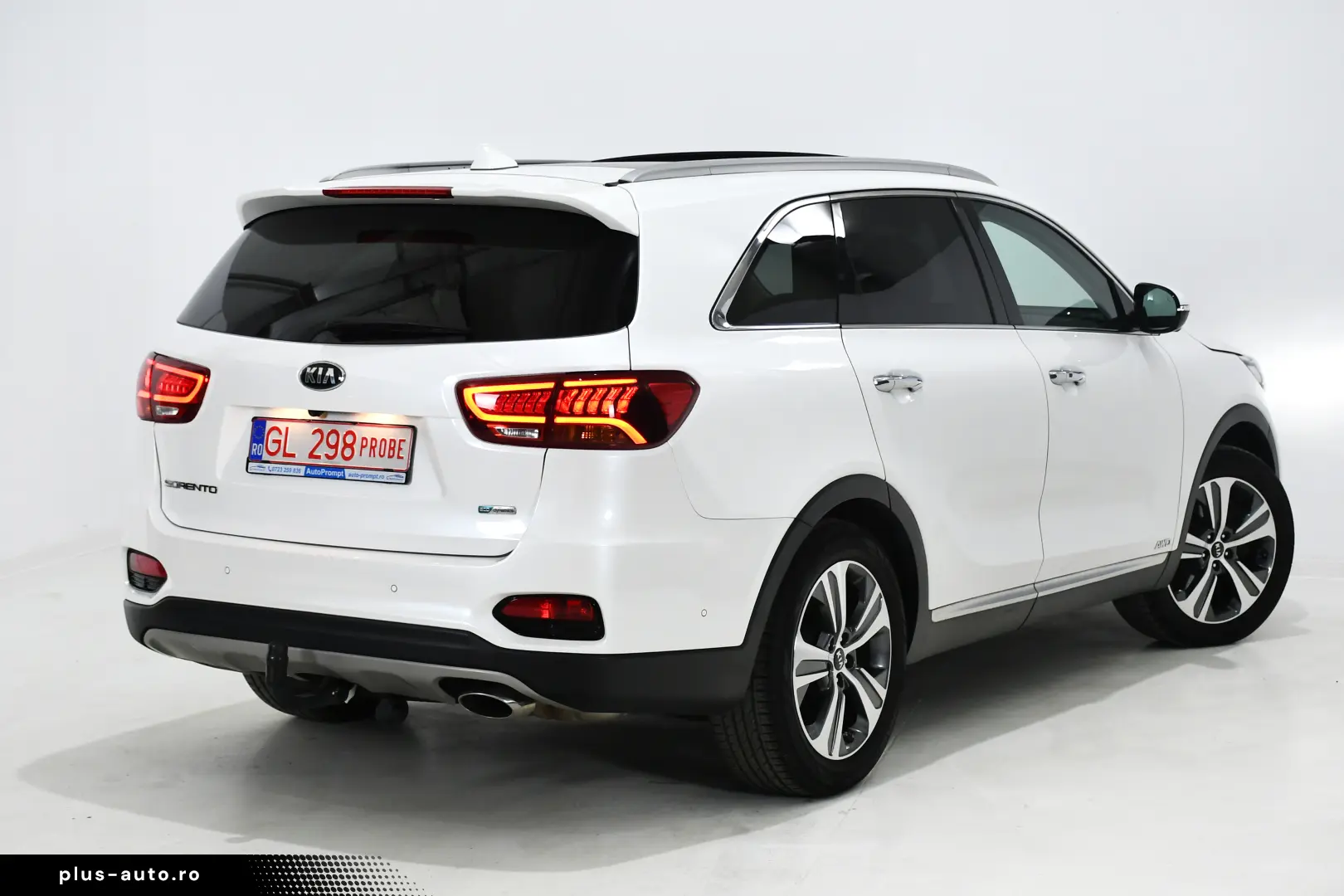 Kia Sorento - Platinum - 200 cp - Aut - 4x4 5 LOCURI