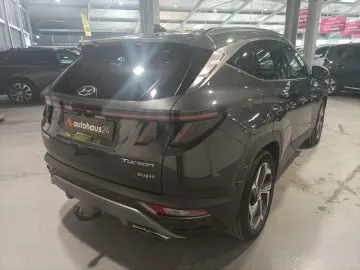 HYUNDAI Tucson 1.6 PHEV Trend 4WD LED Navi Kamera AHK
