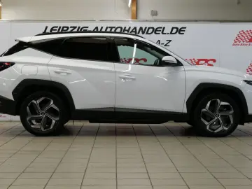 HYUNDAI Tucson Plug-In Hybrid 4WD AUT NAV KAM GRA SZH