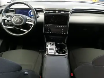 HYUNDAI Tucson Plug-In Hybrid 4WD AUT NAV KAM GRA SZH