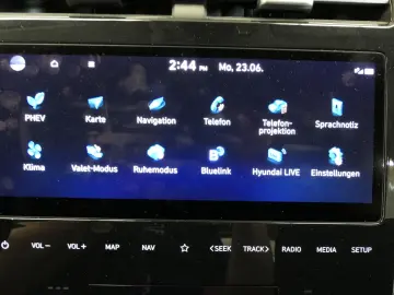 HYUNDAI Tucson Plug-In Hybrid 4WD AUT NAV KAM GRA SZH