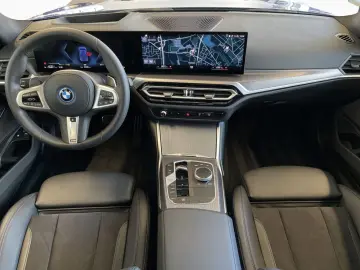 BMW 330e xDr Lim M SPORT PRO AdLED GSD Kam HUD H K
