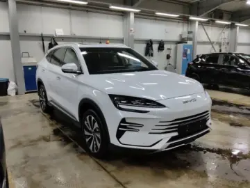 BYD Seal U DM-i 1.5 PHEV Design Leder Glasdach LED