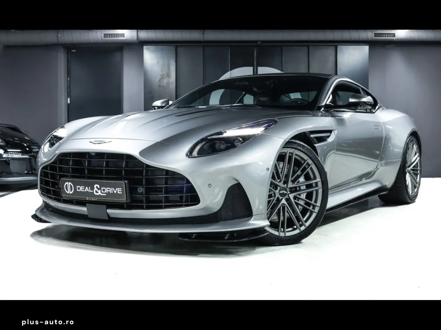 ASTON MARTIN DB12 COUPE 4.0 V8 ALUMINITE