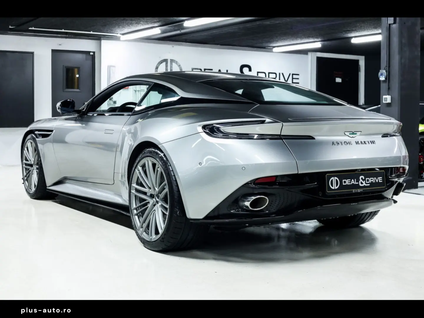 ASTON MARTIN DB12 COUPE 4.0 V8 ALUMINITE