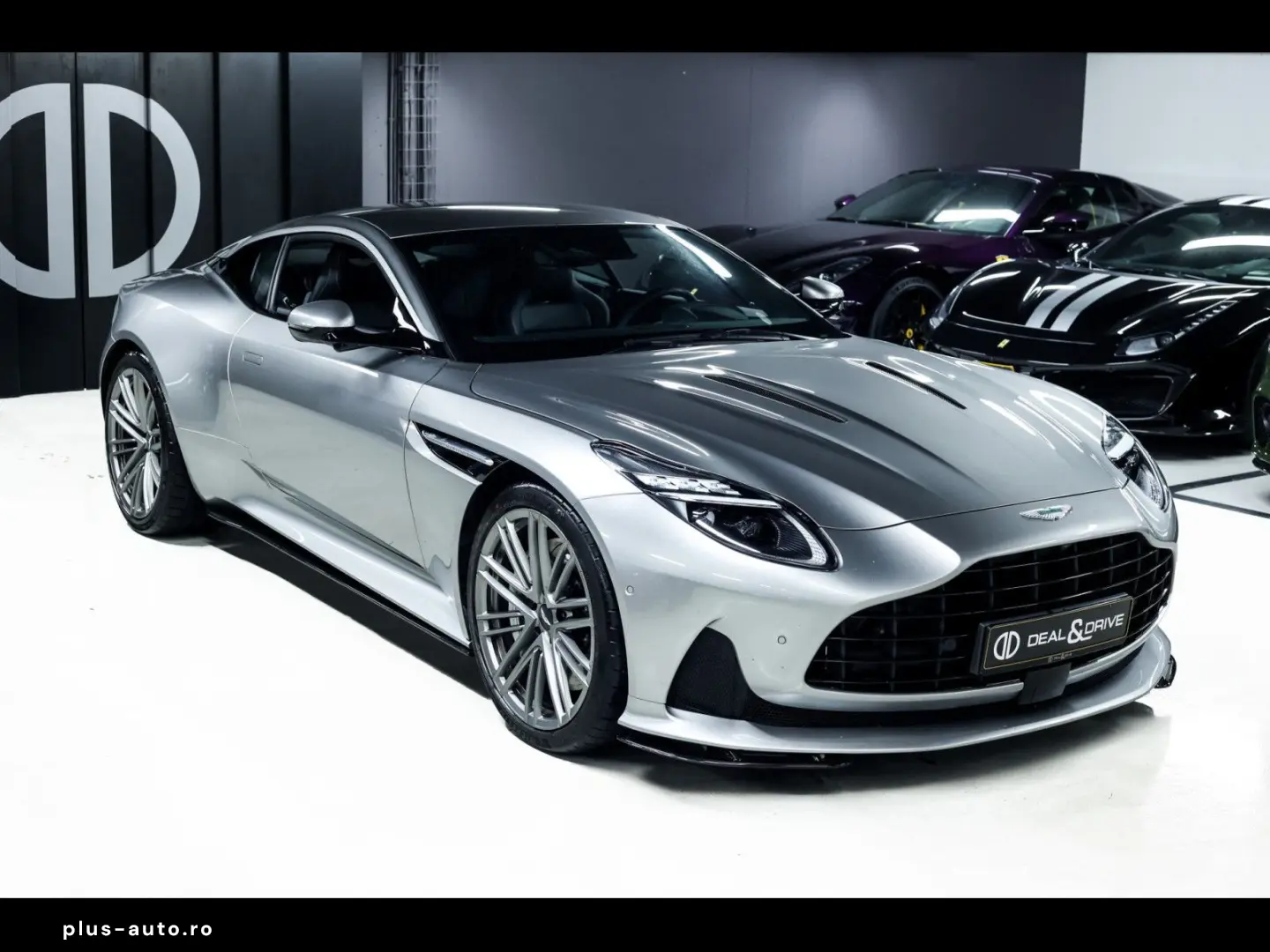 ASTON MARTIN DB12 COUPE 4.0 V8 ALUMINITE