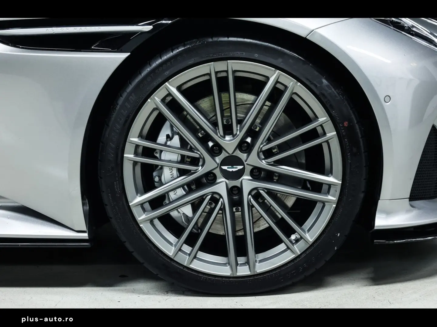 ASTON MARTIN DB12 COUPE 4.0 V8 ALUMINITE