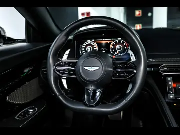 ASTON MARTIN DB12 COUPE 4.0 V8 ALUMINITE
