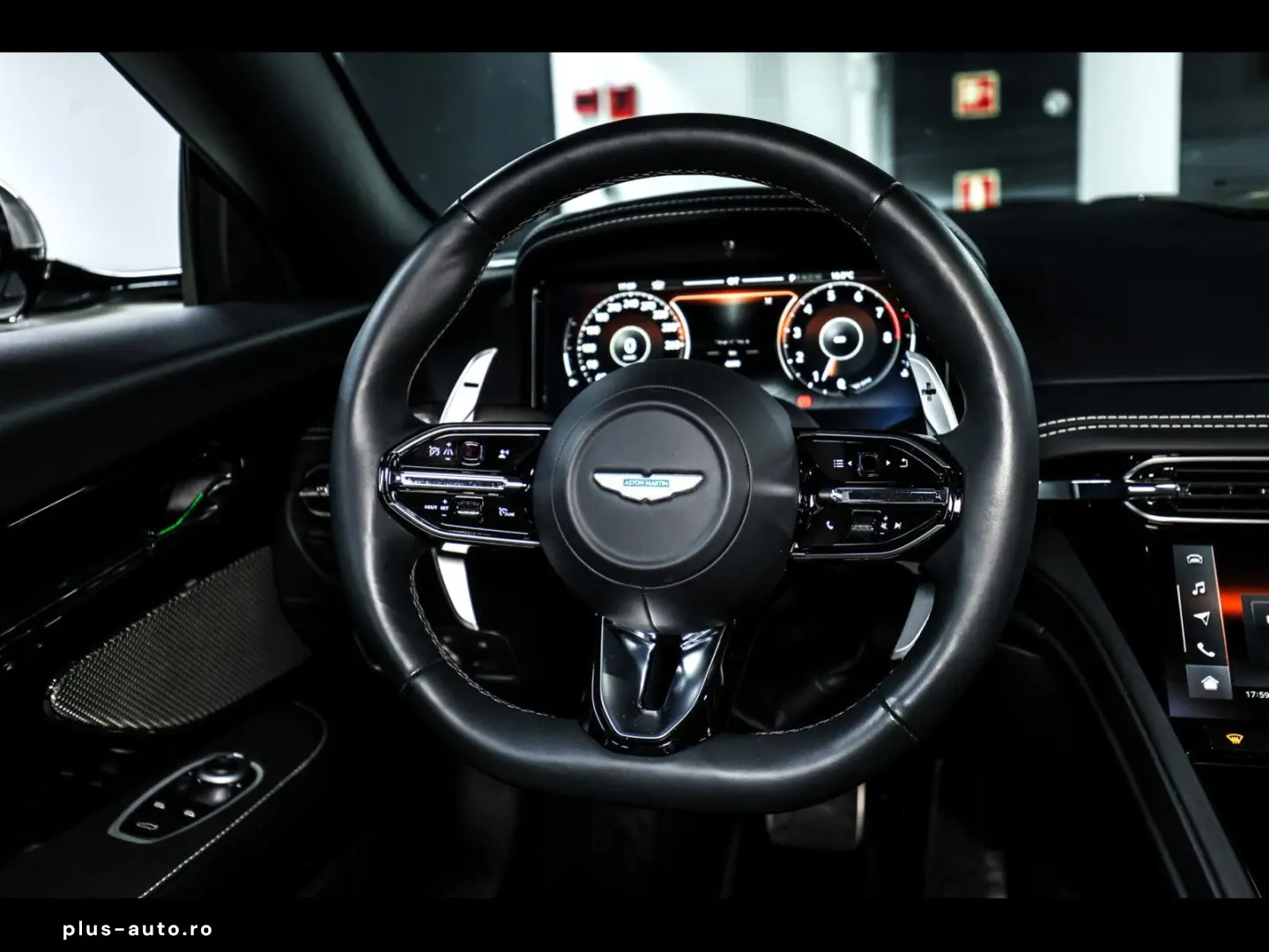 ASTON MARTIN DB12 COUPE 4.0 V8 ALUMINITE