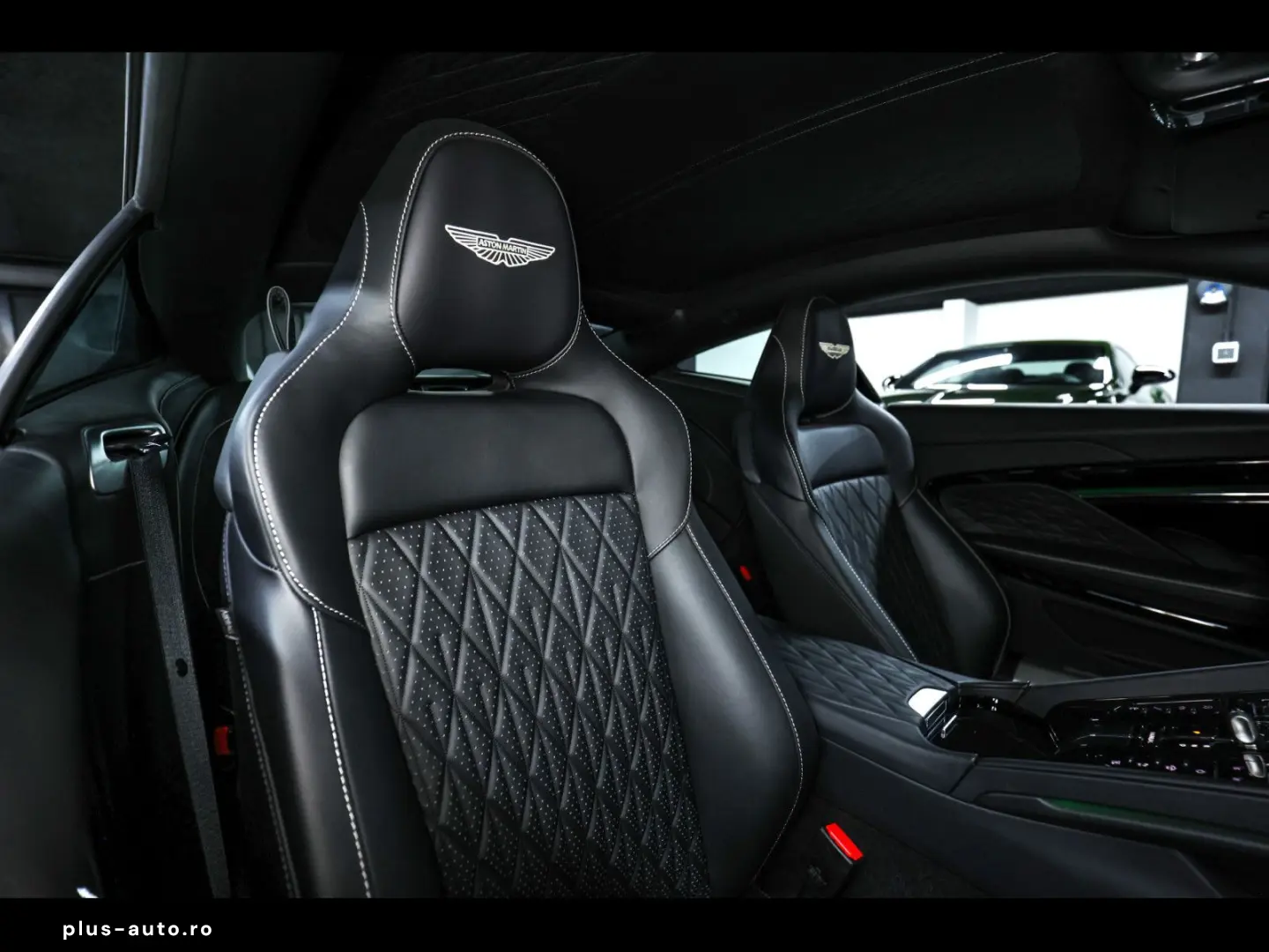 ASTON MARTIN DB12 COUPE 4.0 V8 ALUMINITE