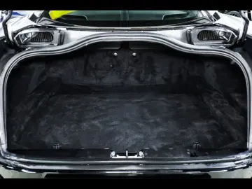 ASTON MARTIN DB12 COUPE 4.0 V8 ALUMINITE