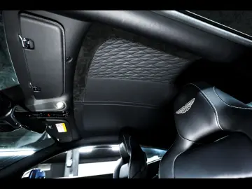 ASTON MARTIN DB12 COUPE 4.0 V8 ALUMINITE