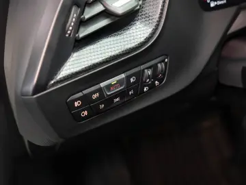 BMW 118d  Sport Line  LED  Audio HiFi
