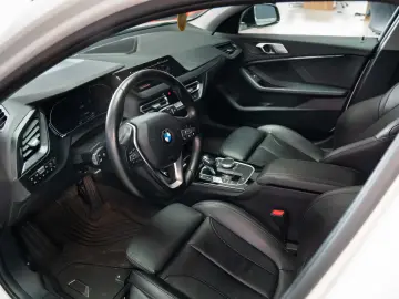 BMW 118d  Sport Line  LED  Audio HiFi