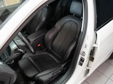 BMW 118d  Sport Line  LED  Audio HiFi