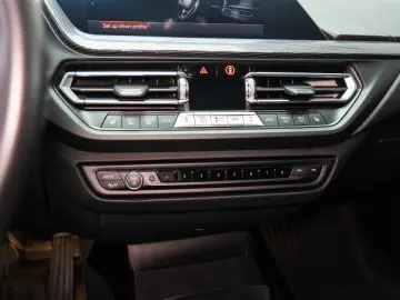 BMW 118d  Sport Line  LED  Audio HiFi
