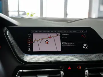 BMW 118d  Sport Line  LED  Audio HiFi