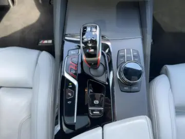 BMW M5 Competition Sportpaket HUD AD Navi Leder Digi