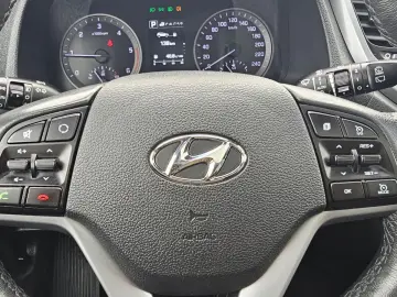 Hyundai Tucson 1.7 CRDI 4WD 141 CP 4×2 Aut. 143.700 km