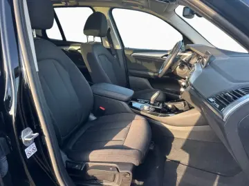 BMW X3 xDrive30e Aut. Advantage Pano LiCo  CarPlay