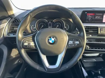 BMW X3 xDrive30e Aut. Advantage Pano LiCo  CarPlay