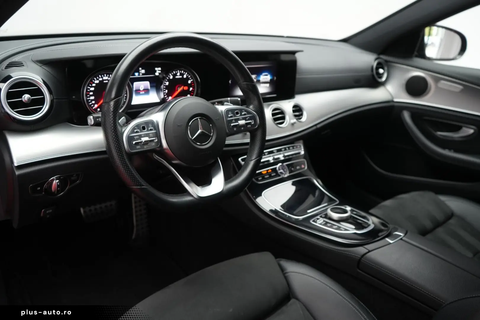 MERCEDES-BENZ E 300 e