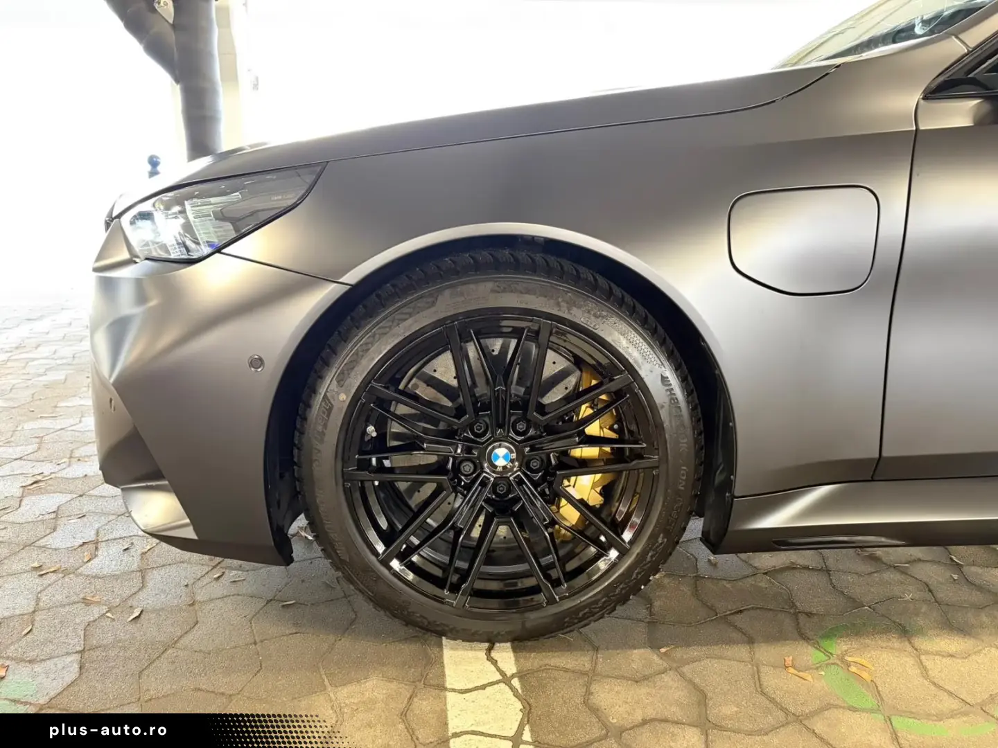 BMW M5 Touring Ultimate package hook