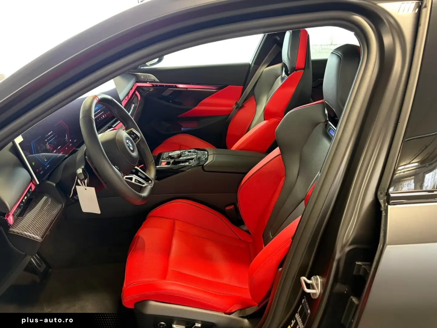 BMW M5 Touring Ultimate package hook