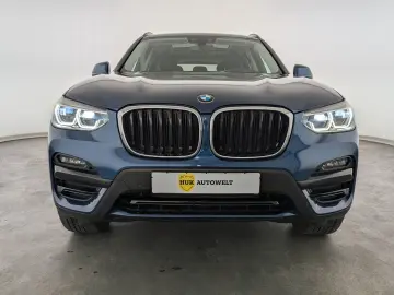 BMW X3 xDrive30e Advantage LED NAVI PANO SHZ PDC BC