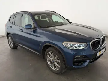 BMW X3 xDrive30e Advantage LED NAVI PANO SHZ PDC BC