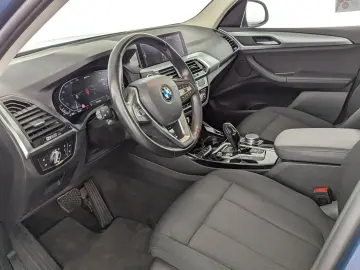 BMW X3 xDrive30e Advantage LED NAVI PANO SHZ PDC BC