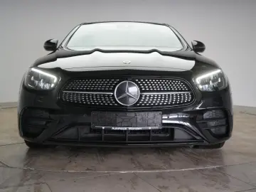 MERCEDES-BENZ E 300 de 9G-Tronic AMG