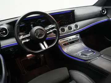 MERCEDES-BENZ E 300 de 9G-Tronic AMG
