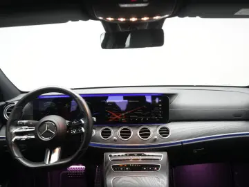 MERCEDES-BENZ E 300 de 9G-Tronic AMG