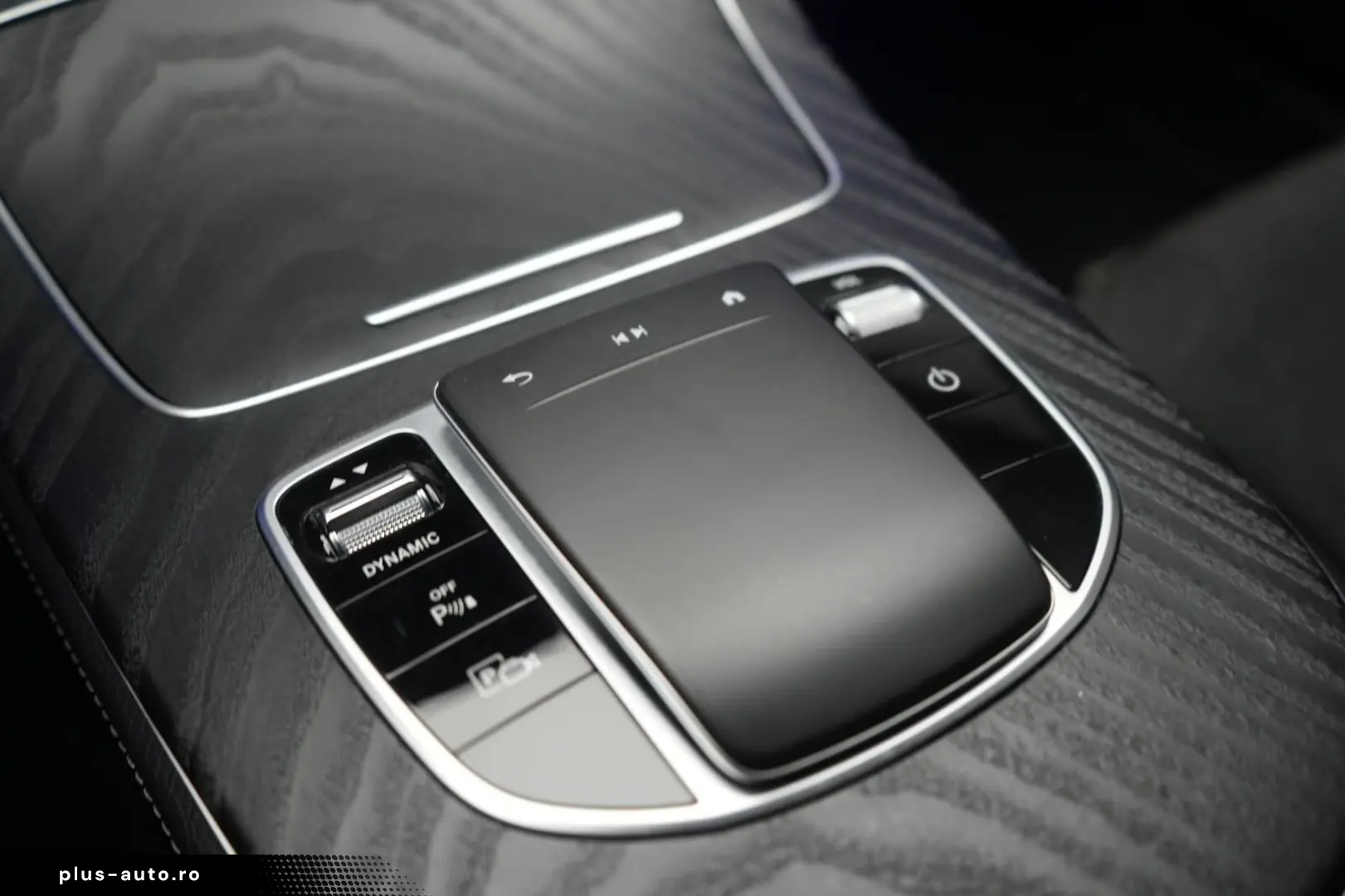 MERCEDES-BENZ E 300 de 9G-Tronic AMG