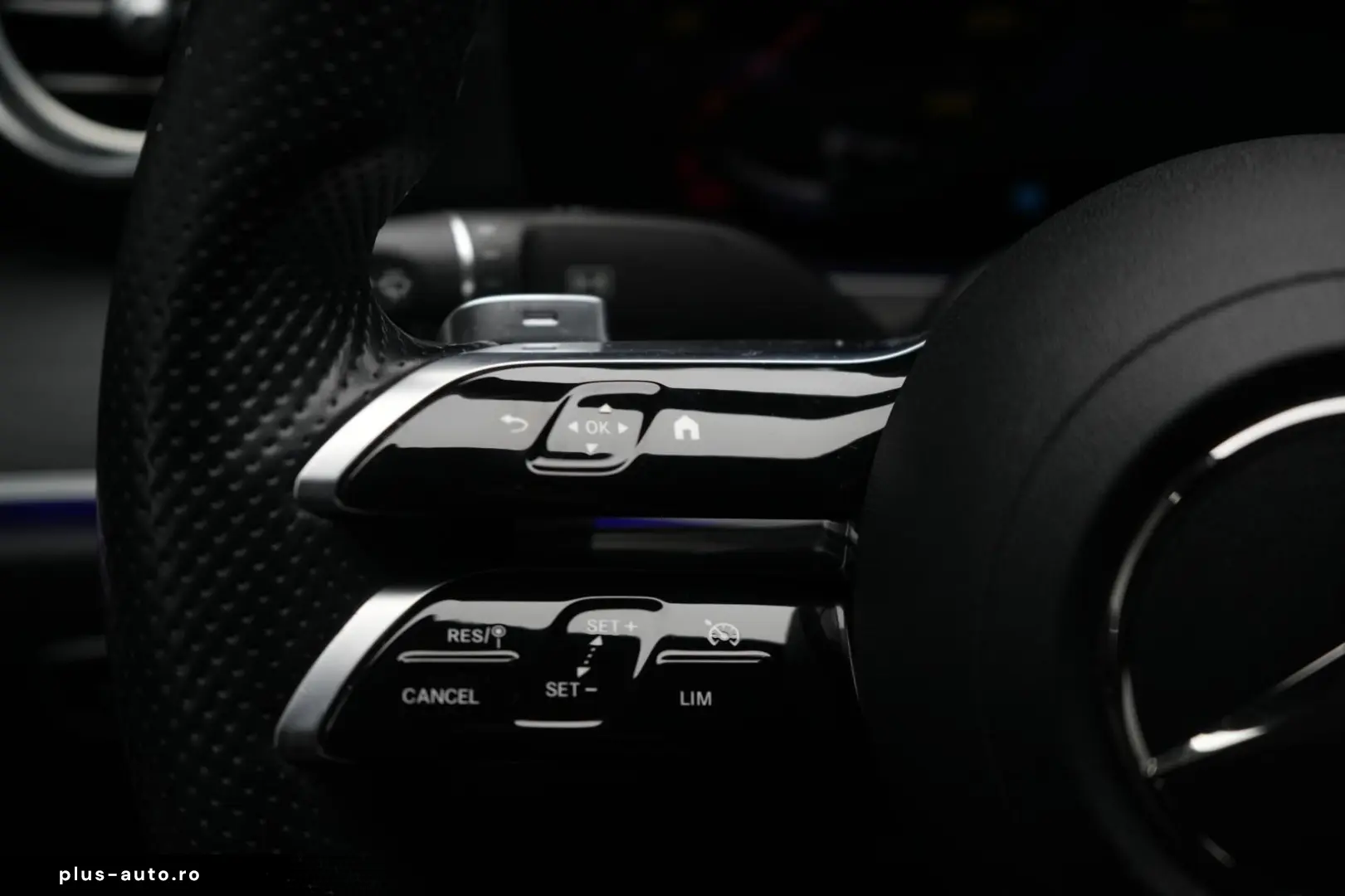 MERCEDES-BENZ E 300 de 9G-Tronic AMG