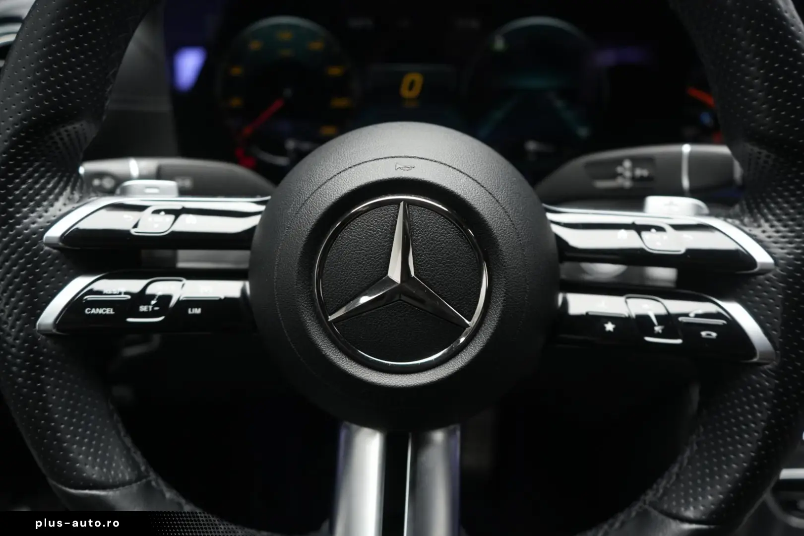 MERCEDES-BENZ E 300 de 9G-Tronic AMG
