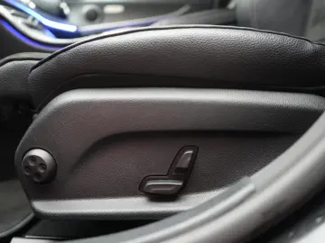 MERCEDES-BENZ E 300 de 9G-Tronic AMG