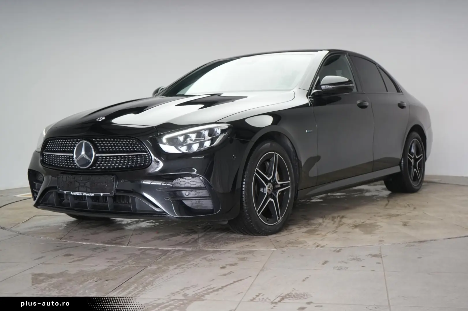 MERCEDES-BENZ E 300 de 9G-Tronic AMG