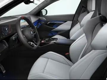 BMW M5 Plug-In Hybrid xDr Navi HeadUp