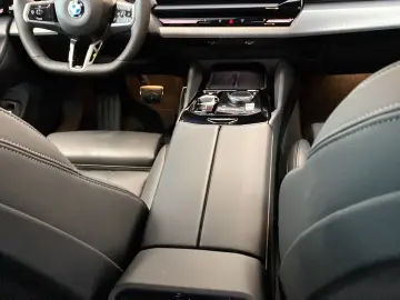BMW 520i Limousine M Sport AHK Harman K Kamera LED