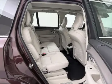 VOLVO XC90 B5 Ultra Bright AWD