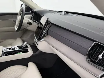 VOLVO XC90 B5 Ultra Bright AWD