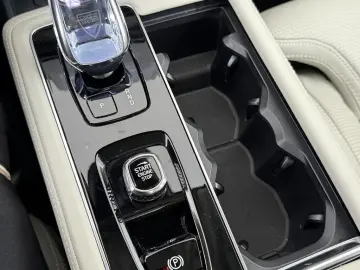 VOLVO XC90 B5 Ultra Bright AWD
