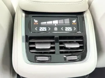 VOLVO XC90 B5 Ultra Bright AWD