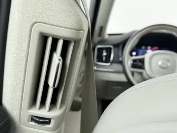 VOLVO XC90 B5 Ultra Bright AWD