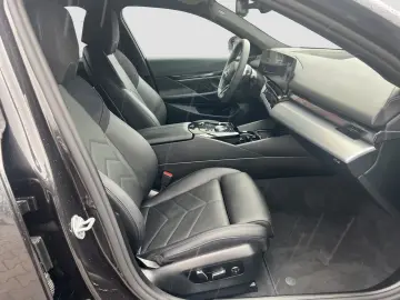 BMW 520d M Sport Pro  ICUNIC 360  H H SETABIL