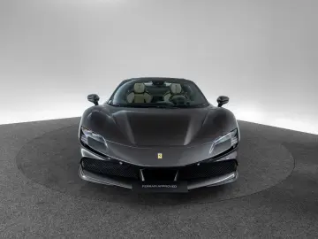 FERRARI SF90 Spider ASSETTO FIORANO