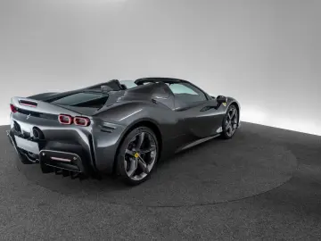 FERRARI SF90 Spider ASSETTO FIORANO
